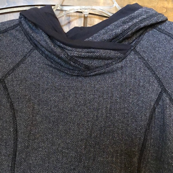 Lululemon - Picture 6 of 6